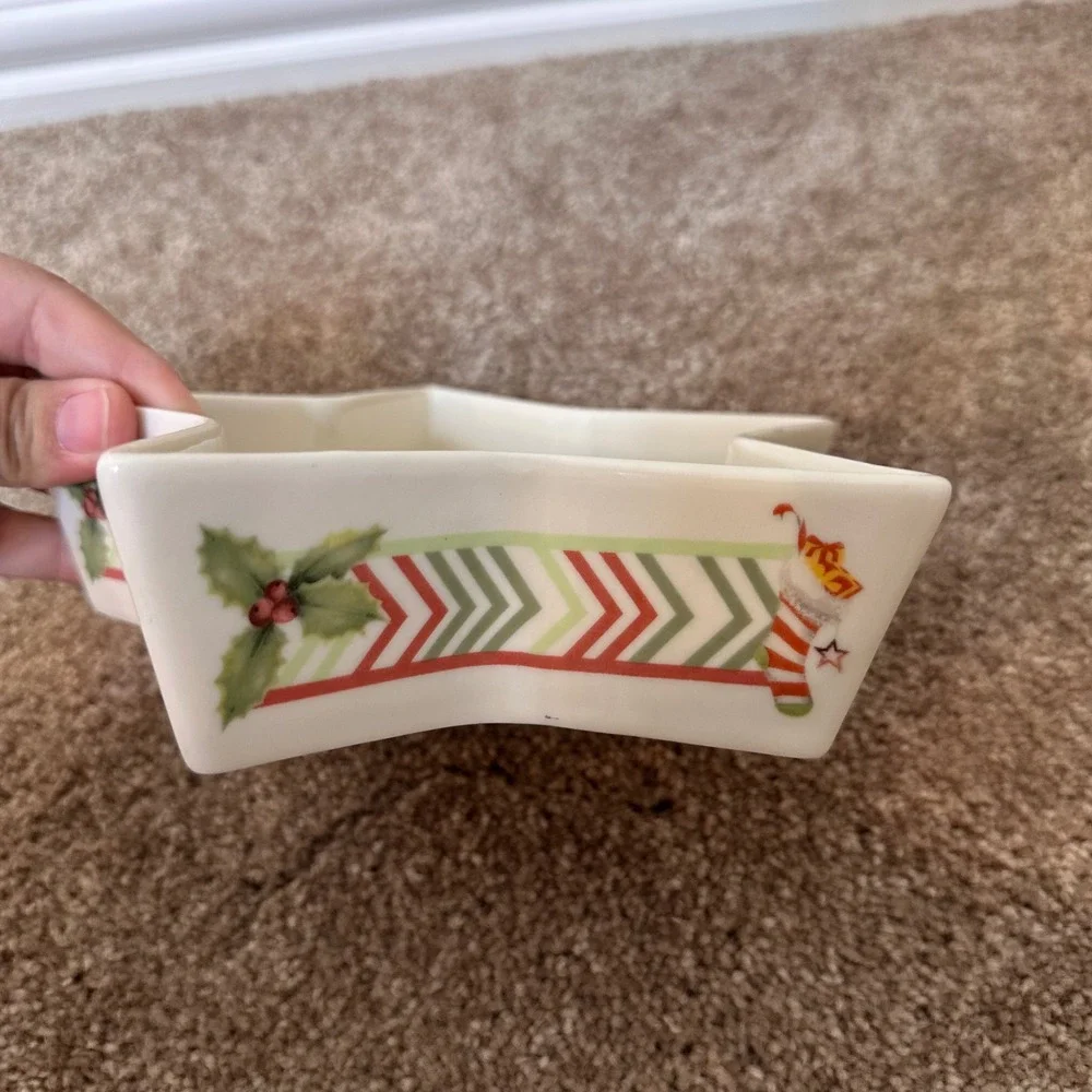 Spode Christmas Jubilee Star Shaped Ceramic‎ Bowl Holiday Tree Pattern Rare VTG